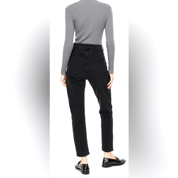 NWOT H&M Black Slim Mum High Ankle Jeans Size 6 -8 $30 (RRP $40)๐๏ธ๐. - Picture 7 of 8